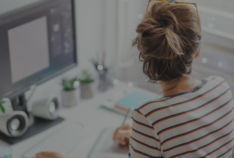 How to set up an online jewelry business and work from home