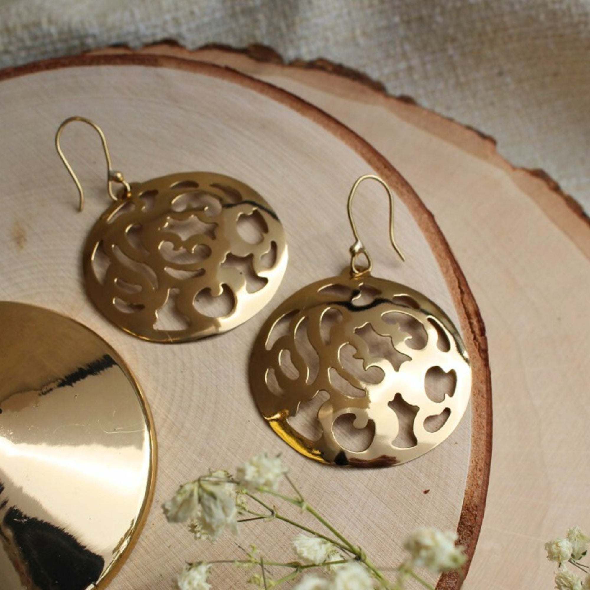 Alchemia Patterned Round Earrings | Charles Albert Jewelry